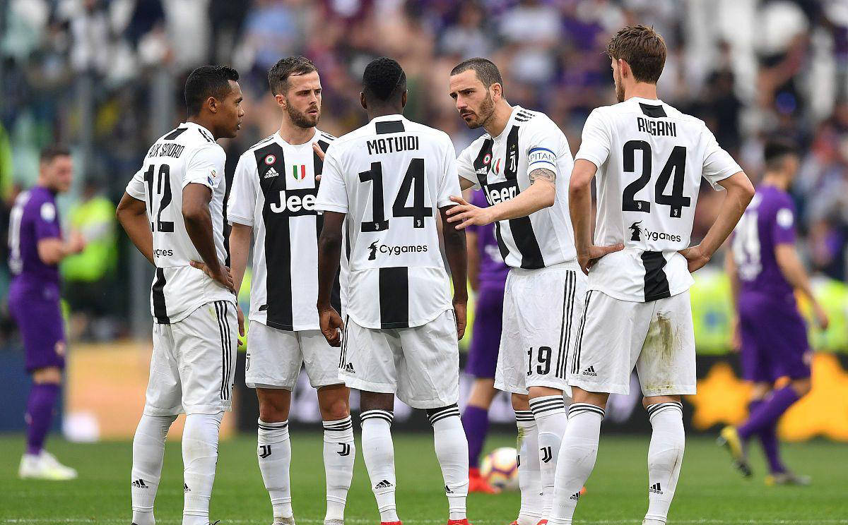 关于尤文图斯客场不敌那不勒斯，主帅面临压力，气势如虹的信息