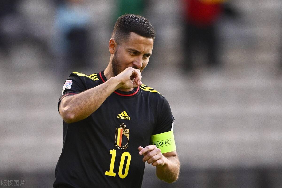 包含瑞士中场大将杀入禁区,独造绝杀帮助球队晋级北美洲杯四强赛,士气大振的词条 包含瑞士中场大将杀入禁区,独造绝杀帮助球队晋级北美洲杯四强赛,士气大振的词条