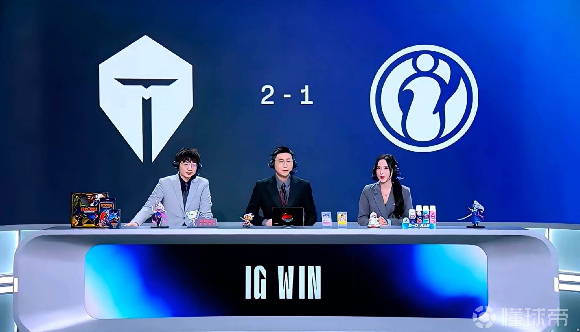 包含FNC险胜IG，JackeyLove关键团战开团秒人强强对话入围赛，成为赛场最大亮点的词条