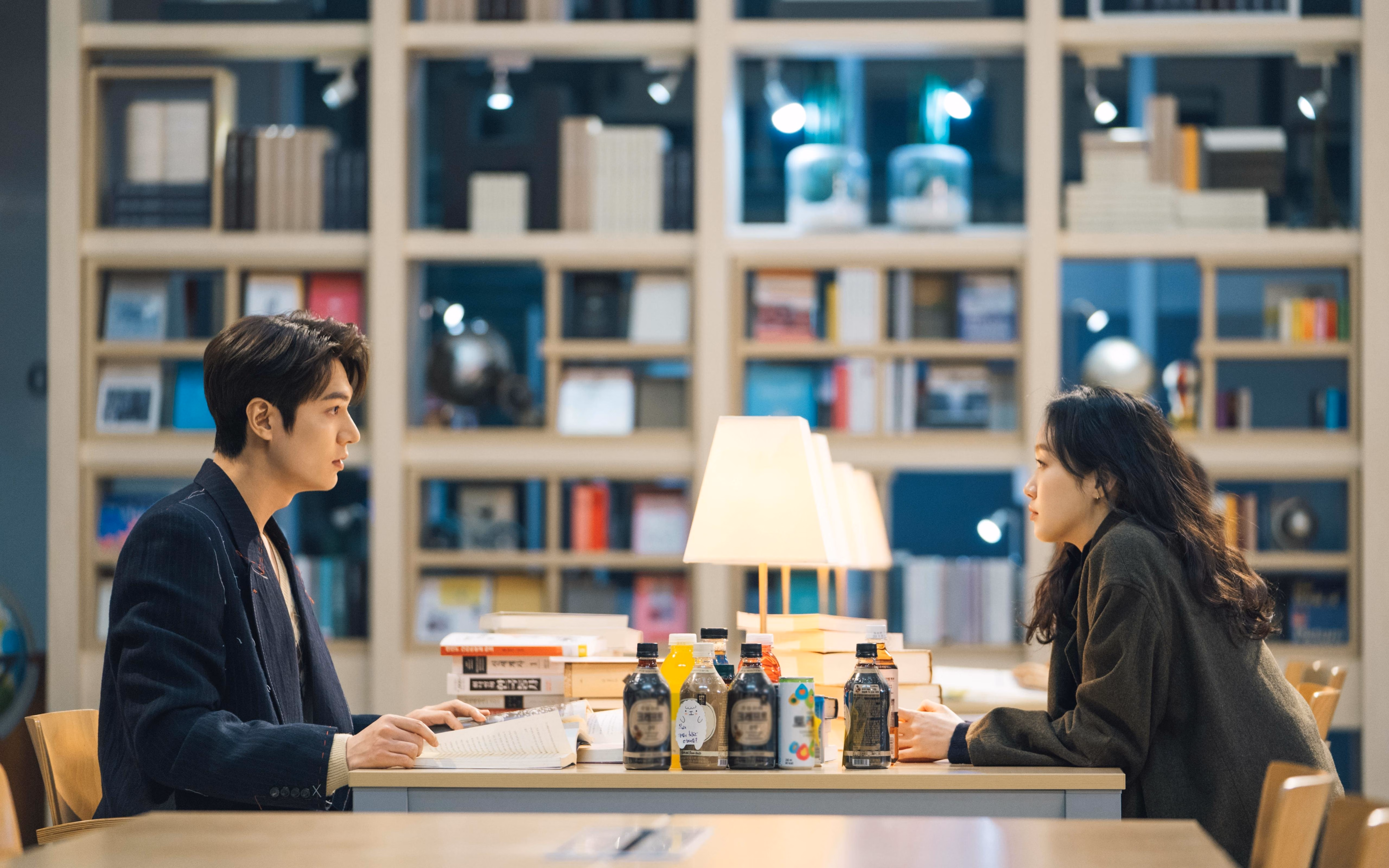 绝境闪光！湖人背水一战突围篮网，利拉德化身撕裂黑暗的刀锋